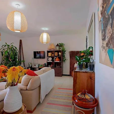 Apartment Luxury 1 Minute To The Beach & Salt Pool *