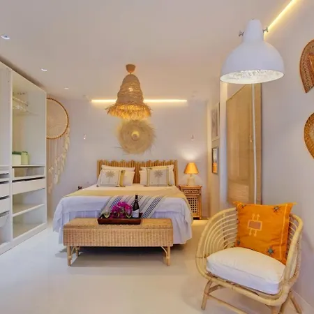 Luxury 1 Minute To The Beach & Salt Pool