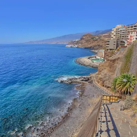 Apartment Luxury 1 Minute To The Beach & Salt Pool