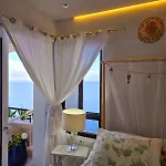 Luxury With Direct Access To The Sea, Two Pools , One Of Them Saltwater, Panoramic Views Of The Sea And Hidden Coves شقة
